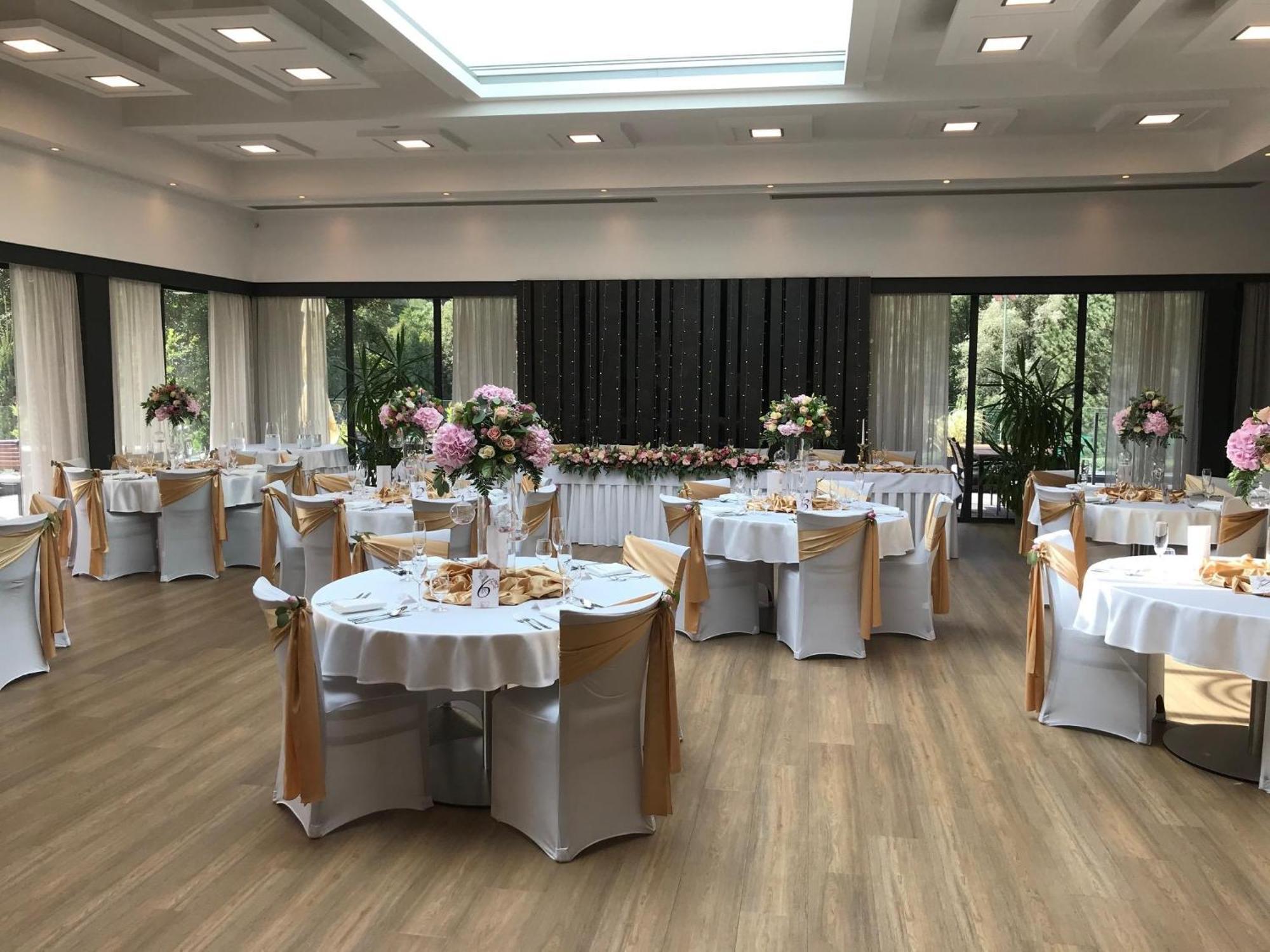 Hotel Bartoš Frenštát pod Radhoštěm Esterno foto